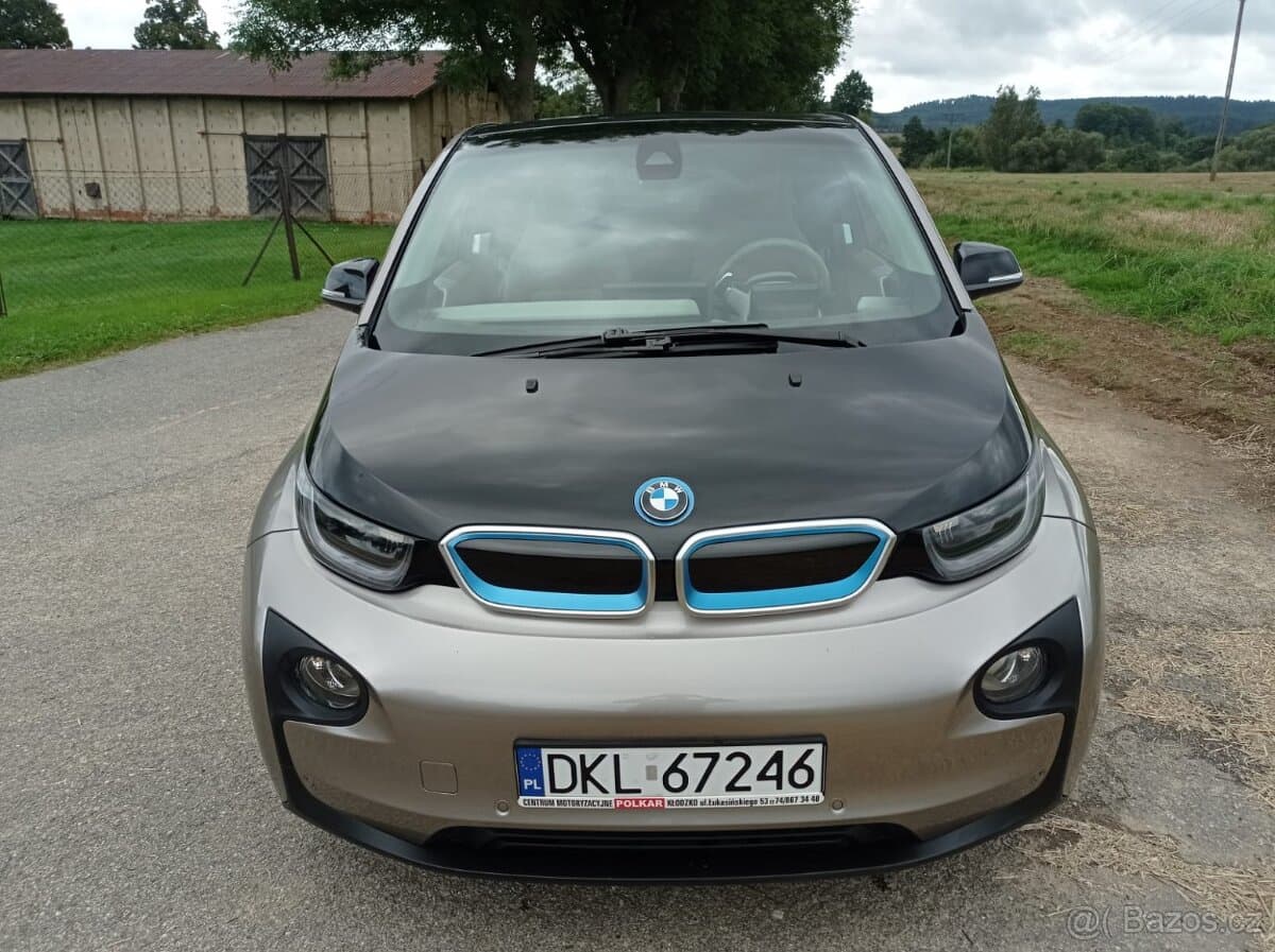 2017 BMW i3 - 5