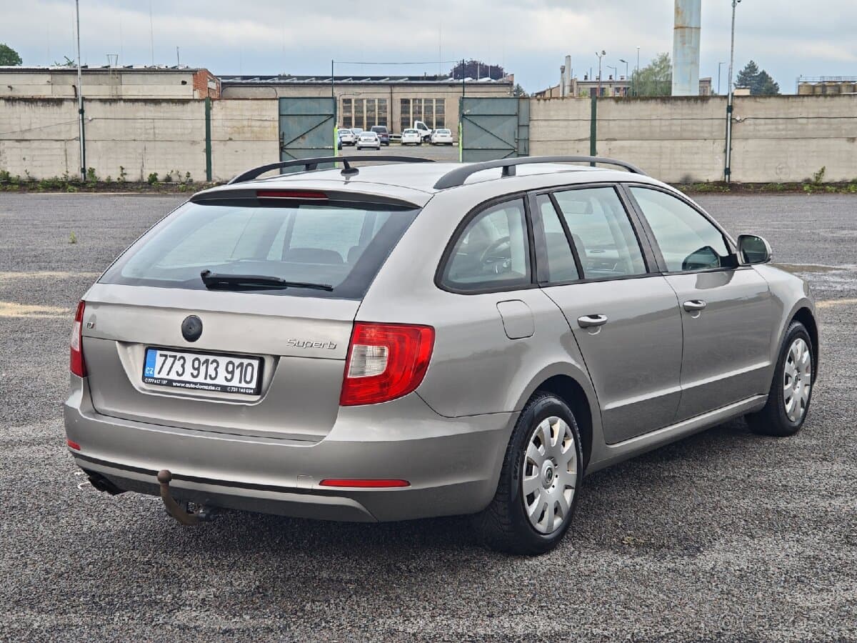 2010 Škoda SUPERB - 5