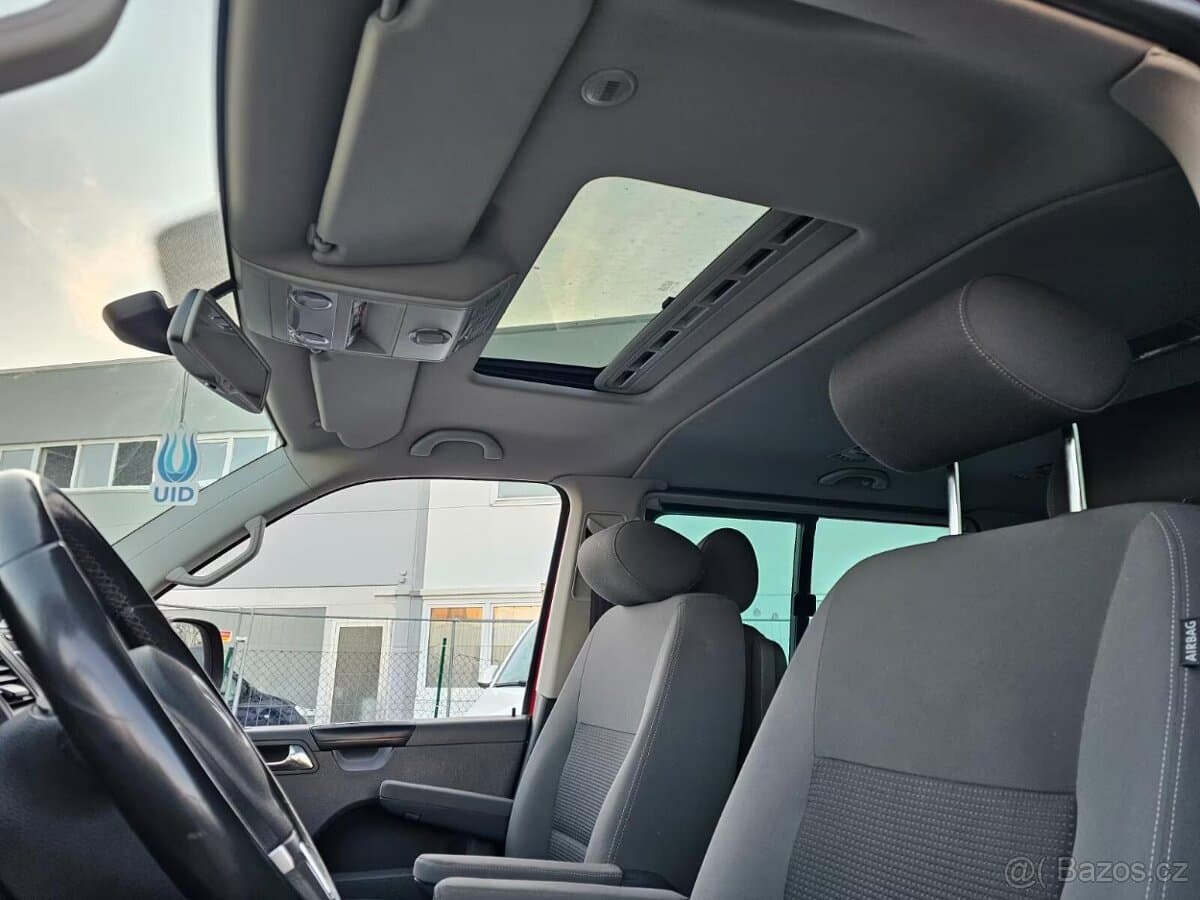 2012 Volkswagen MULTIVAN - 5