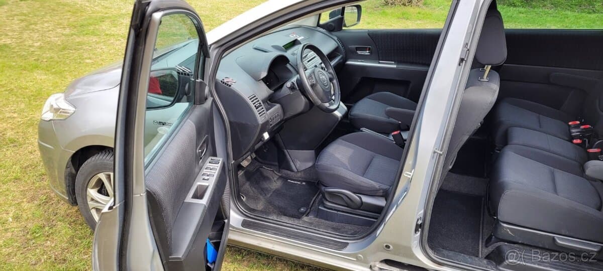 2010 Mazda 5 - 5