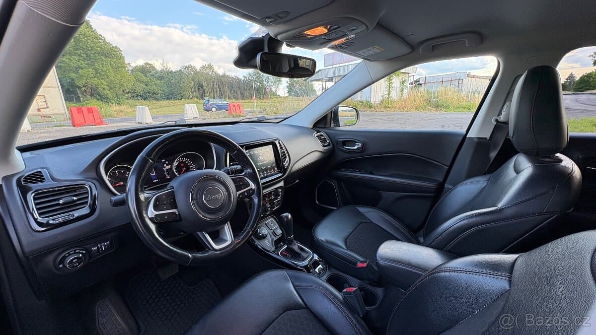 2020 Jeep COMPASS - 5