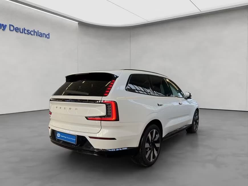 2025 Volvo EX90 - 5