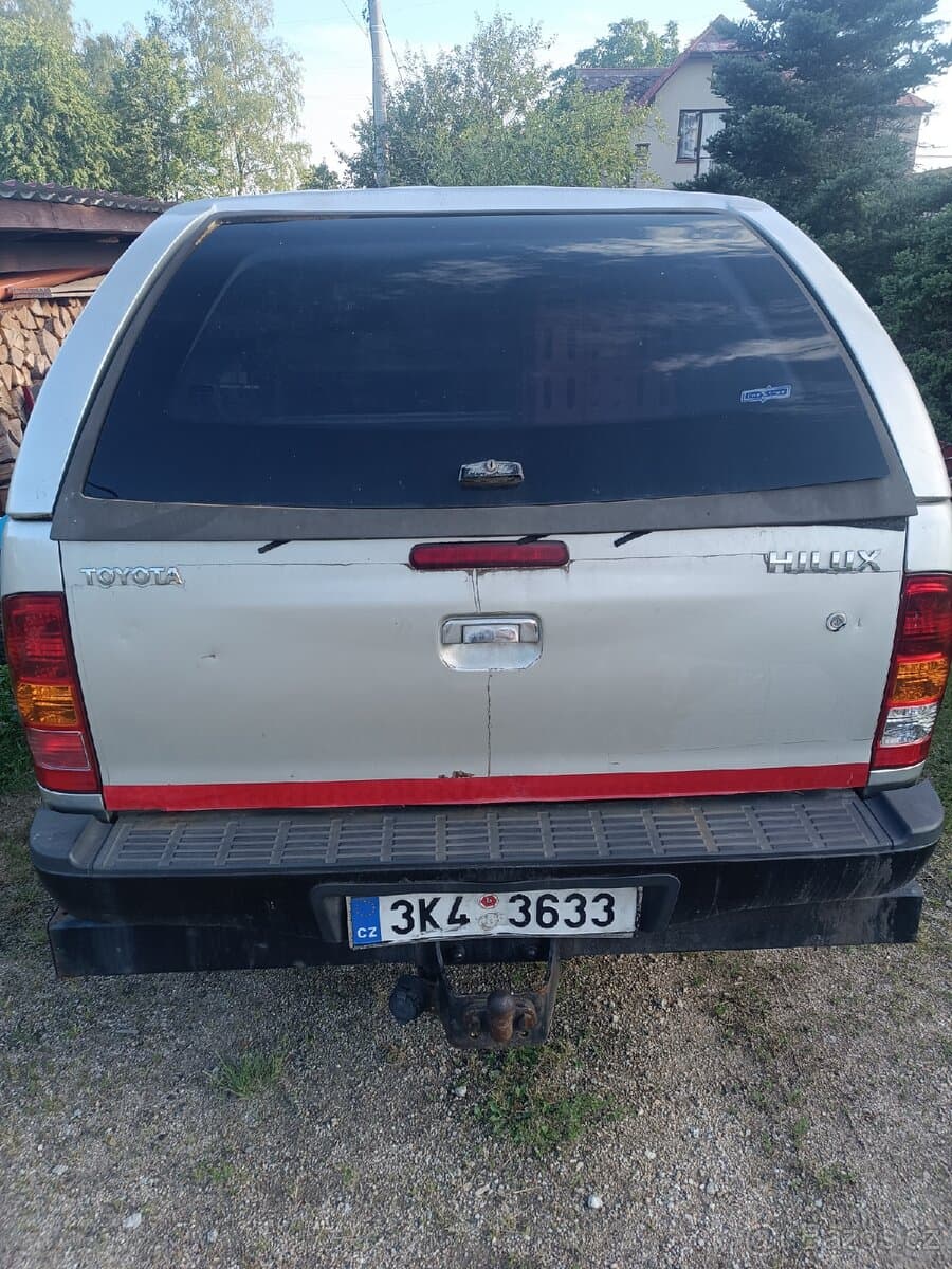 2011 Toyota HILUX - 5