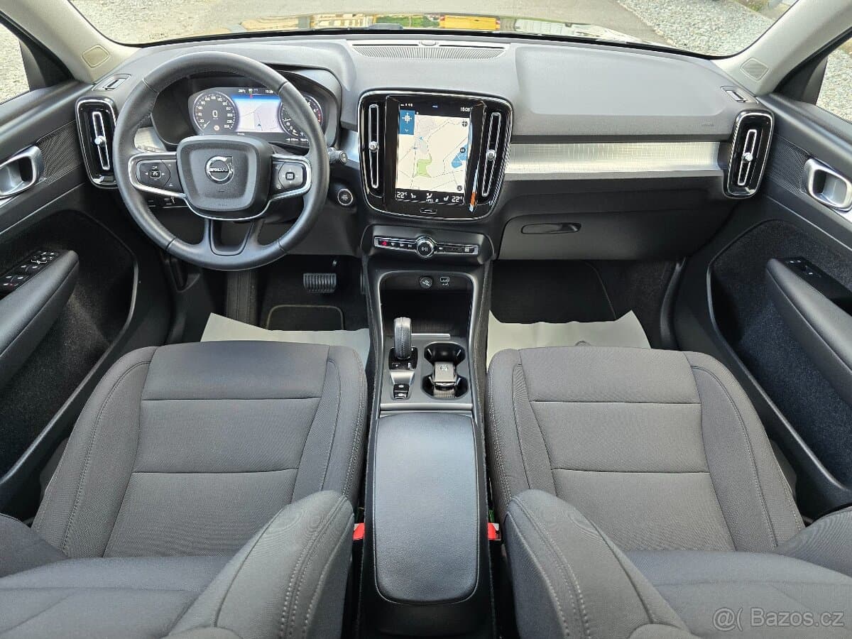 2021 Volvo XC40 - 5