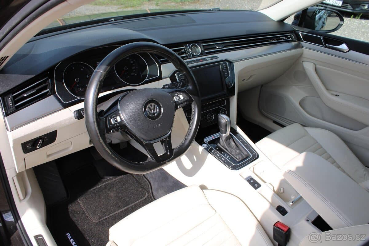 2015 Volkswagen PASSAT - 5