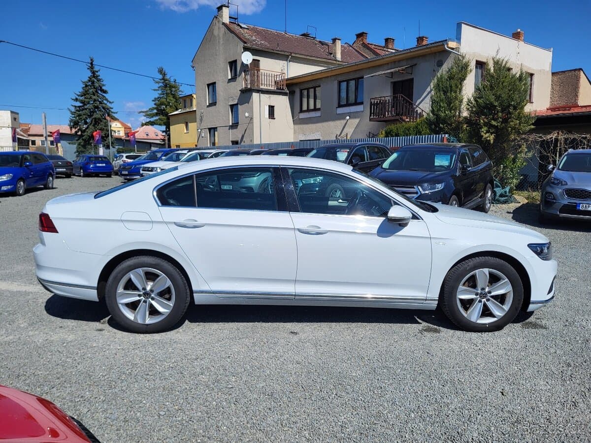 2022 Volkswagen PASSAT - 5