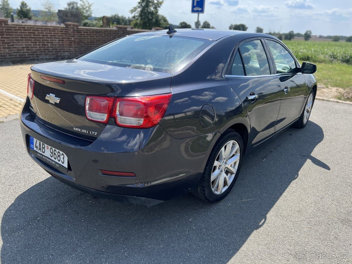 2014 Chevrolet MALIBU - 5