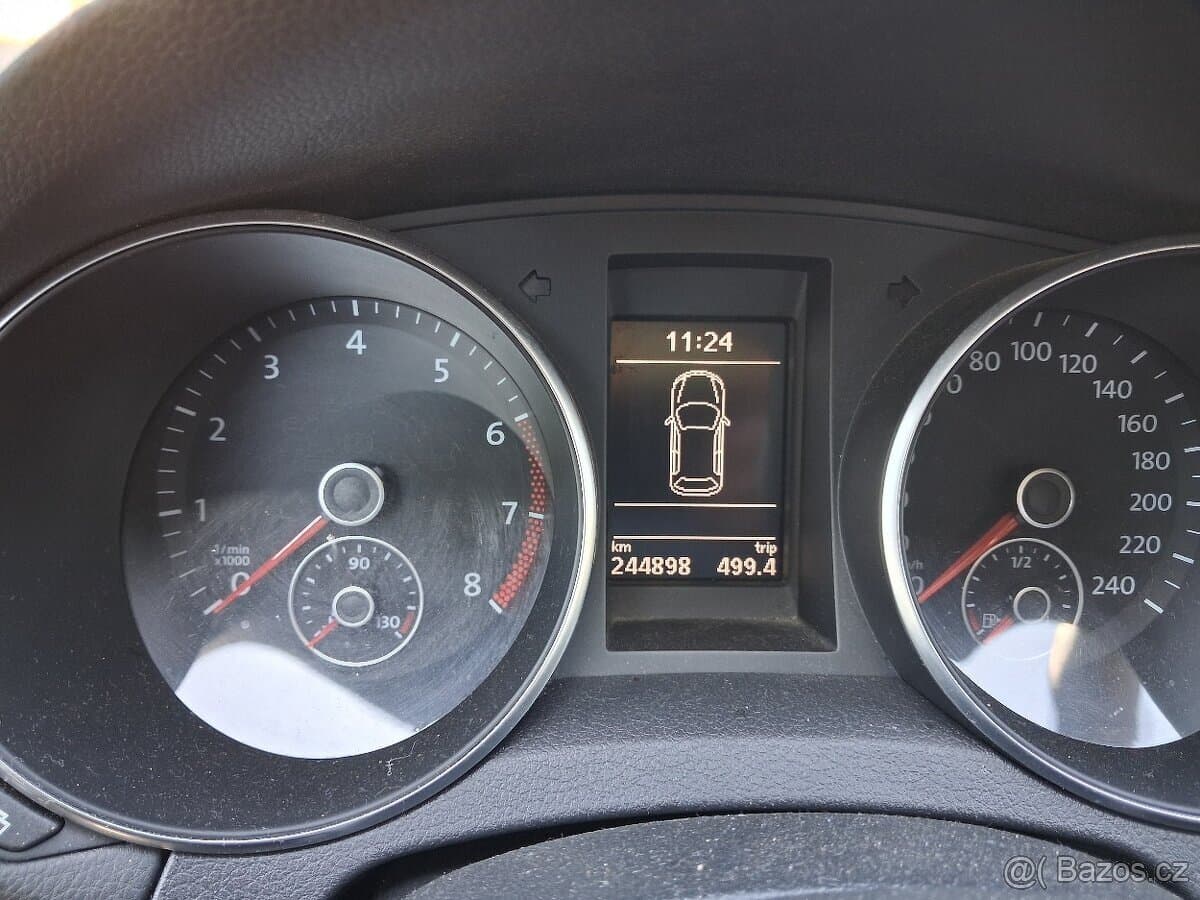 2011 Volkswagen GOLF - 5