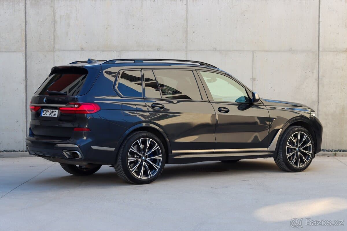 2021 BMW X7 - 5