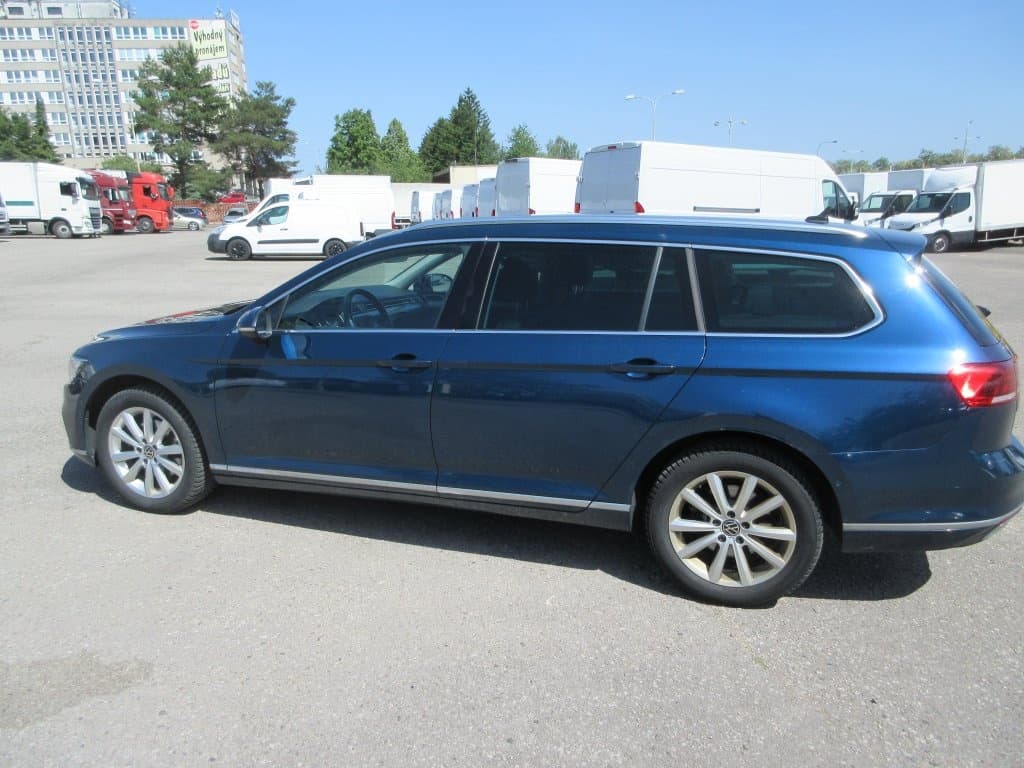 2022 Volkswagen PASSAT - 5