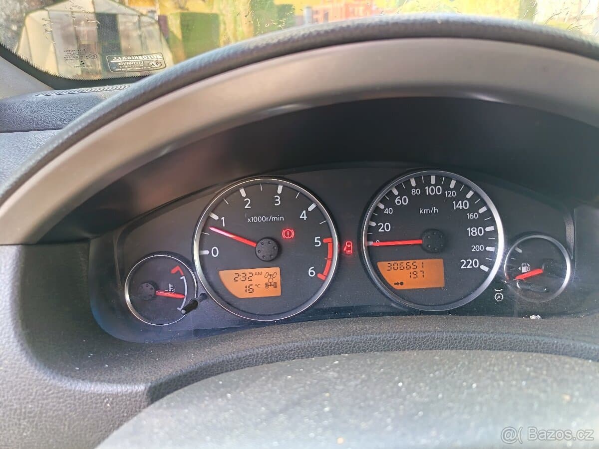 Nissan PATHFINDER - 5