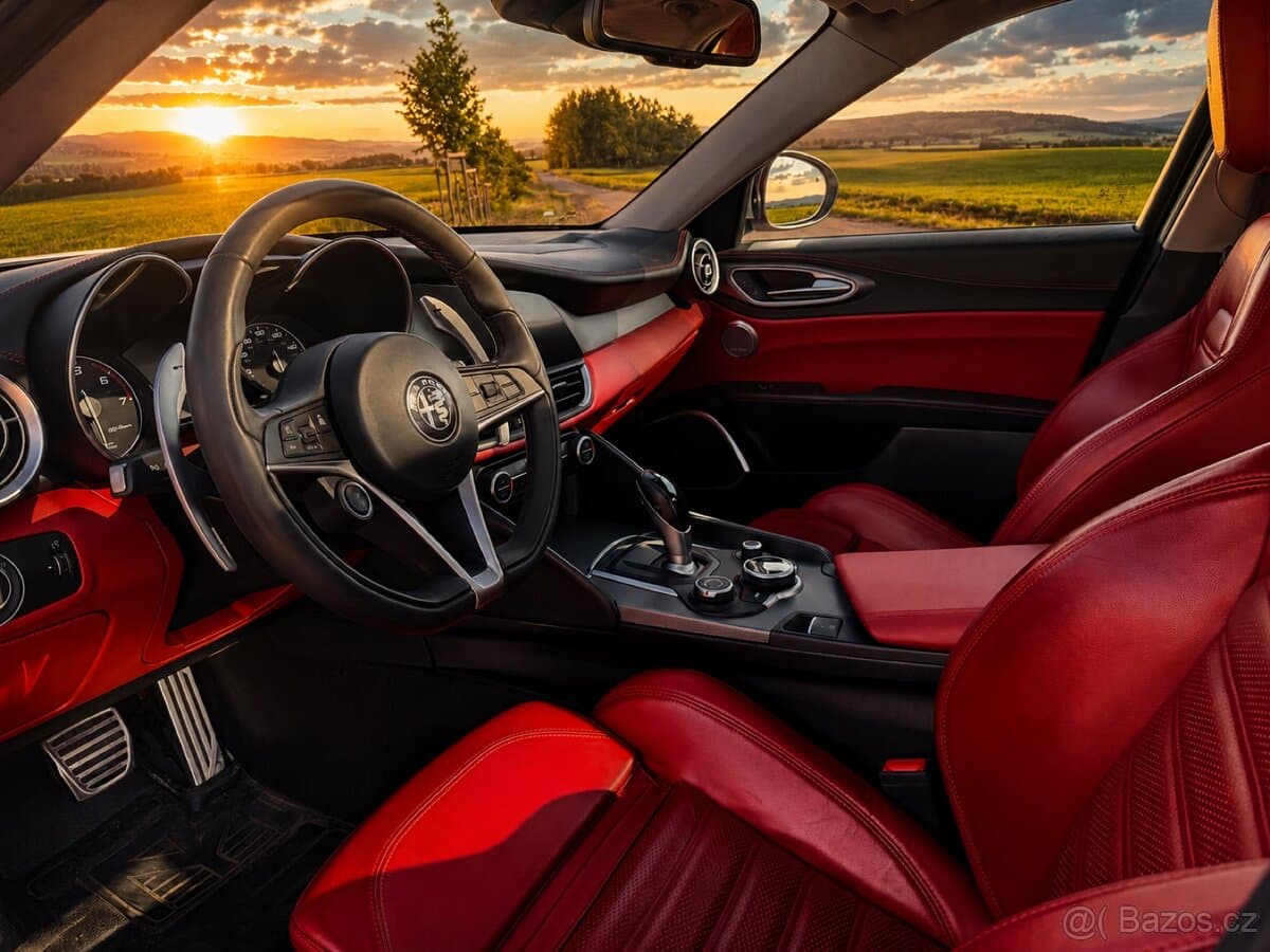 2018 Alfa Romeo GIULIA - 5