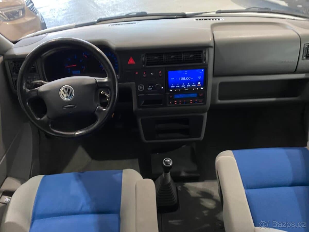 2002 Volkswagen MULTIVAN - 5