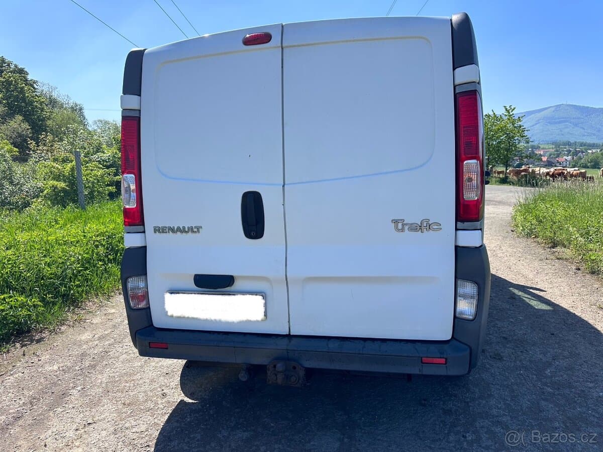 2010 Renault TRAFIC - 5