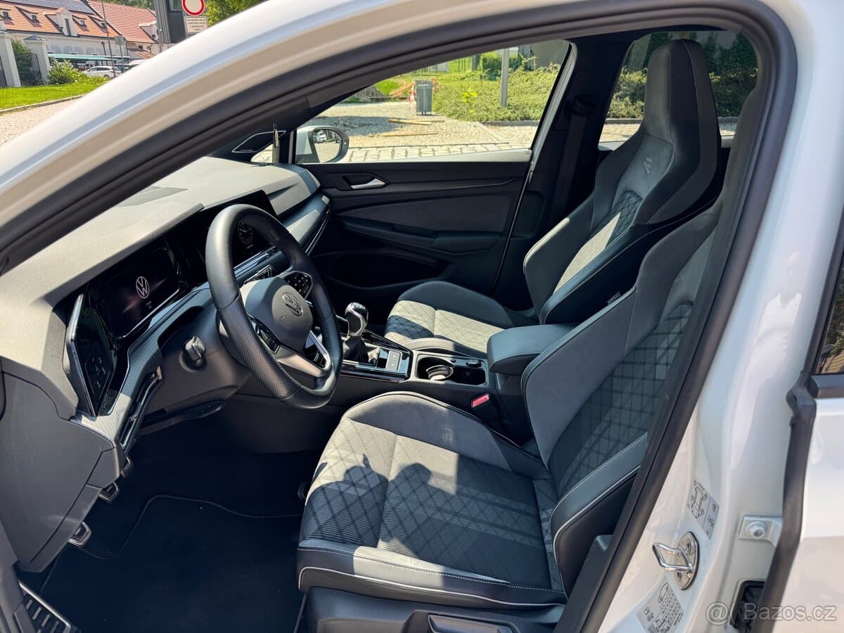 Volkswagen GOLF - 5