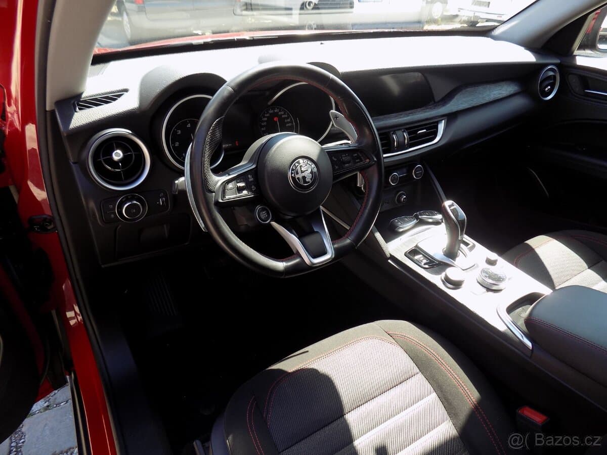 2021 Alfa Romeo STELVIO - 5