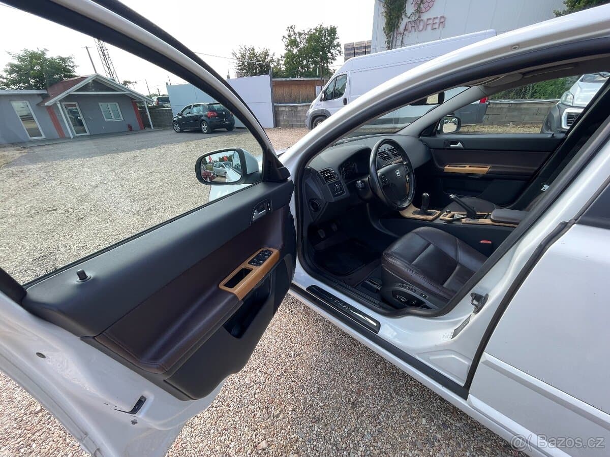 2010 Volvo V50 - 5