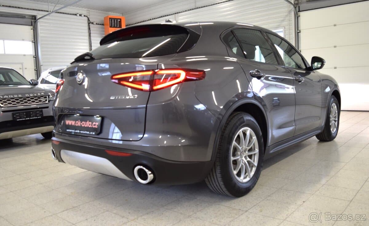 2020 Alfa Romeo STELVIO - 5