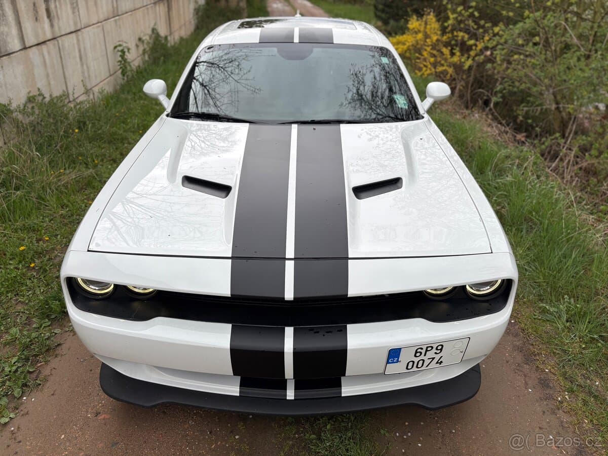 2018 Dodge CHALLENGER - 5