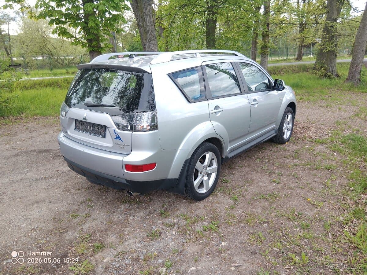 2010 Mitsubishi OUTLANDER - 5