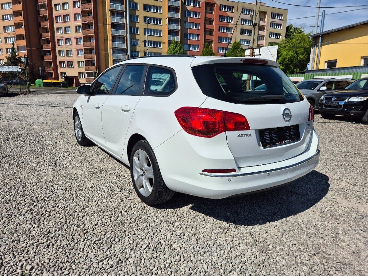 2014 Opel ASTRA - 5