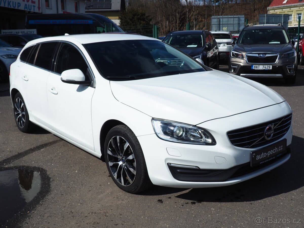 2017 Volvo V60 - 5