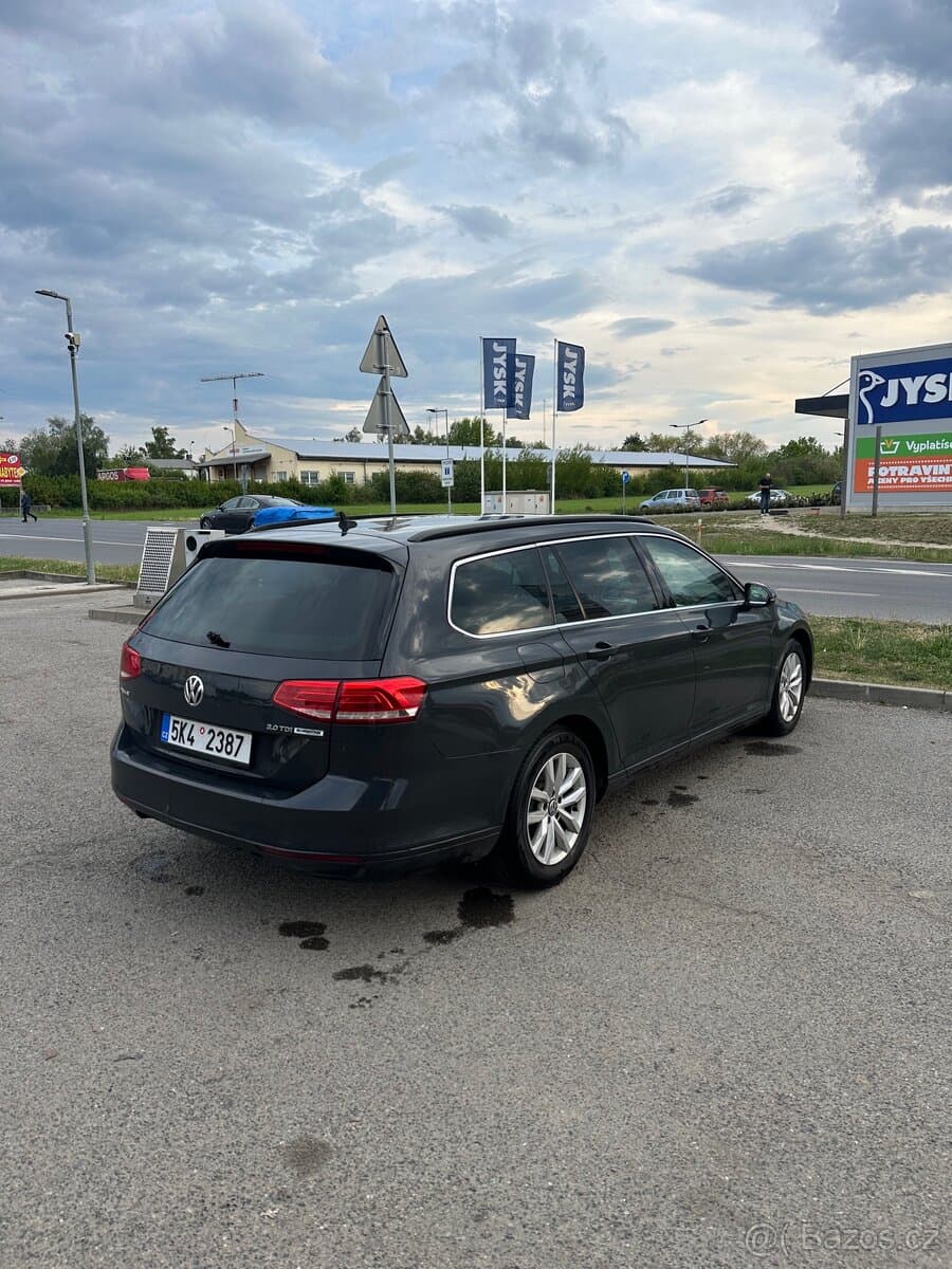 2015 Volkswagen PASSAT - 5