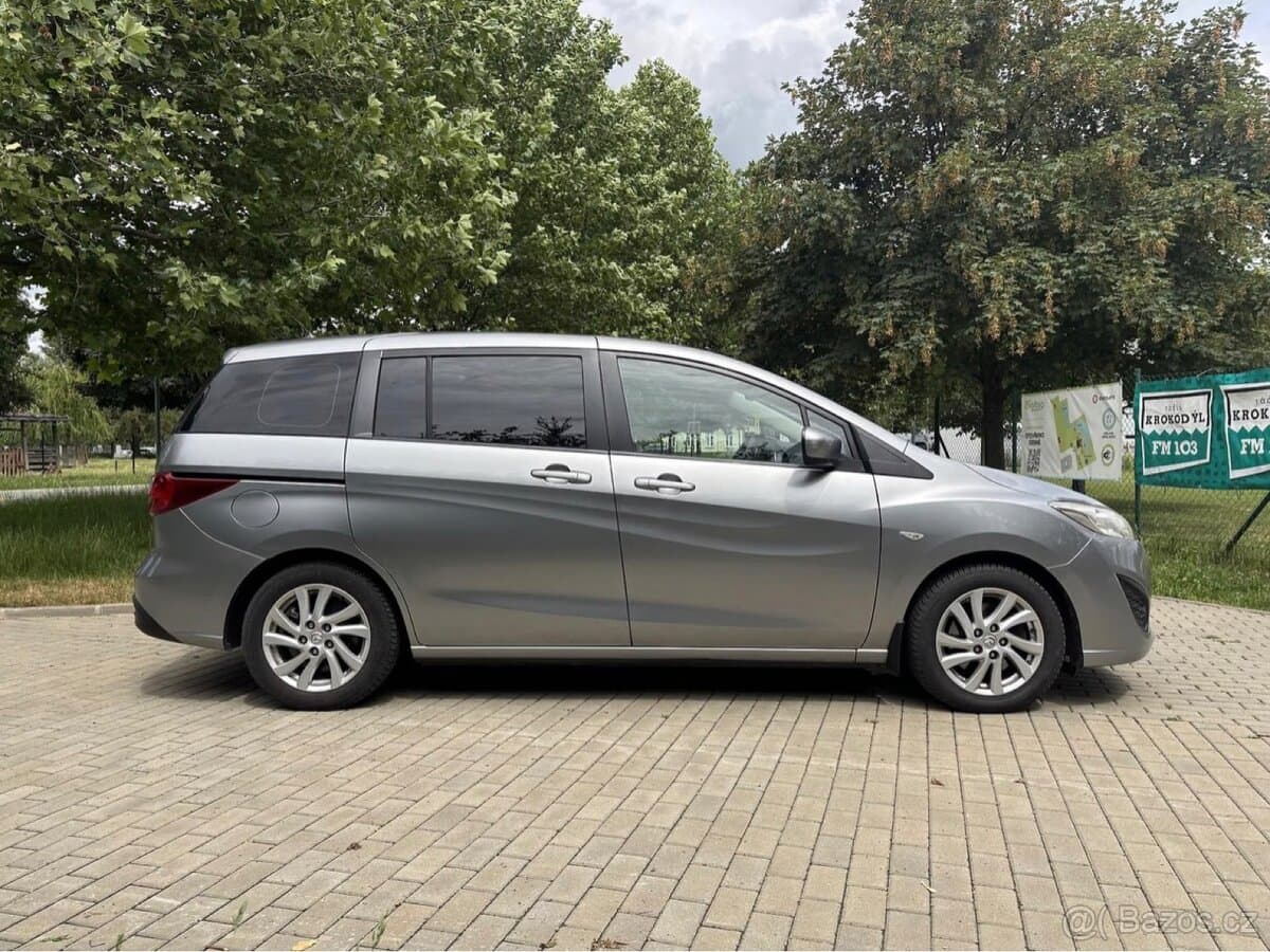 2011 Mazda 5 - 5