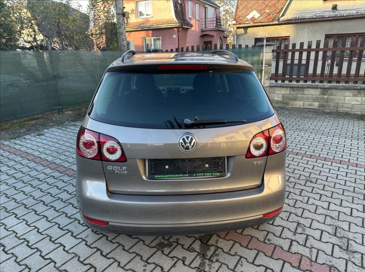 Volkswagen GOLF - 5