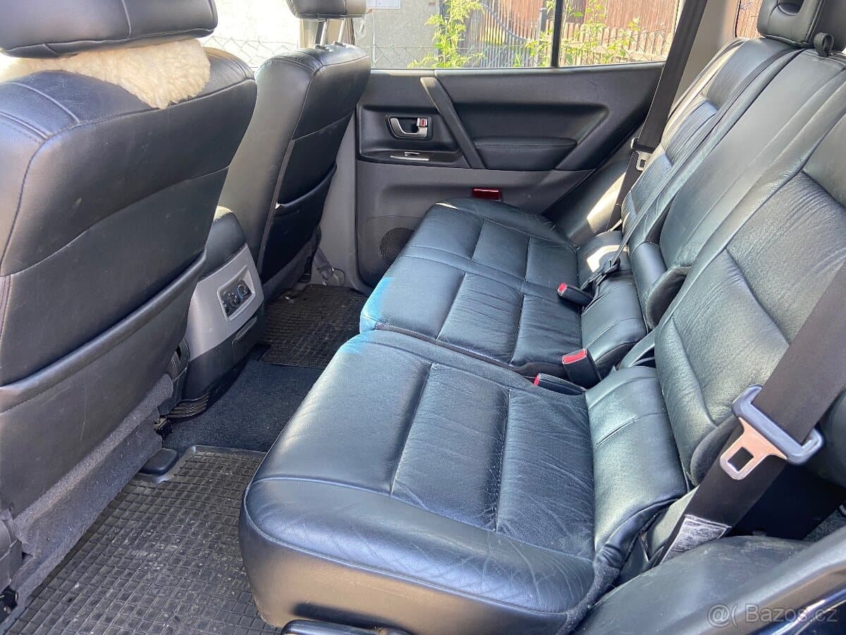 2003 Mitsubishi PAJERO - 5