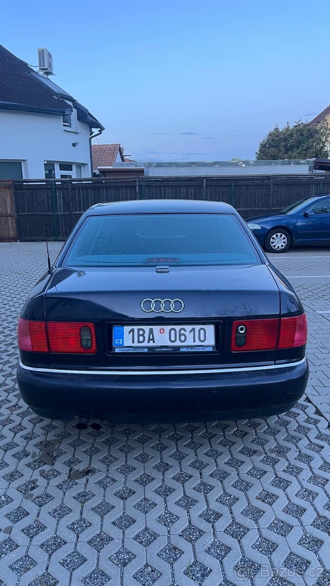 Audi A8 - 5