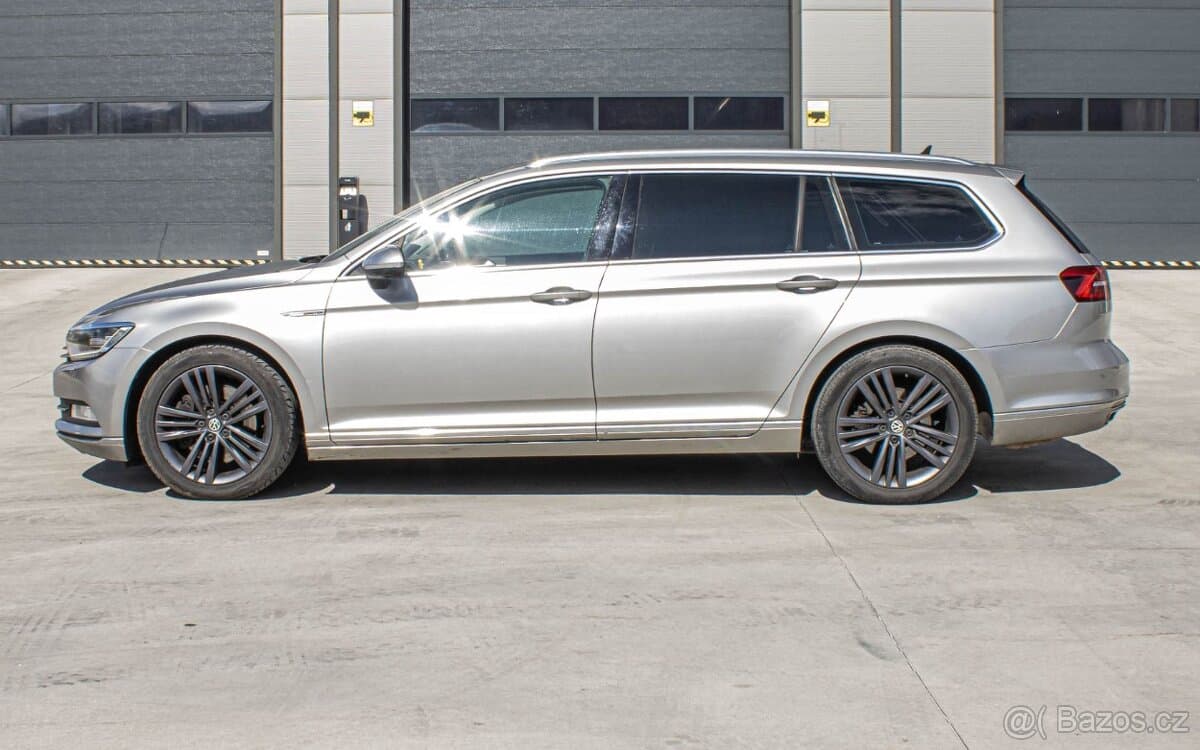 2016 Volkswagen PASSAT - 5