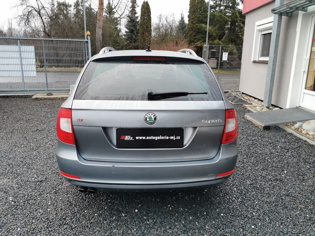 2011 Škoda SUPERB - 5