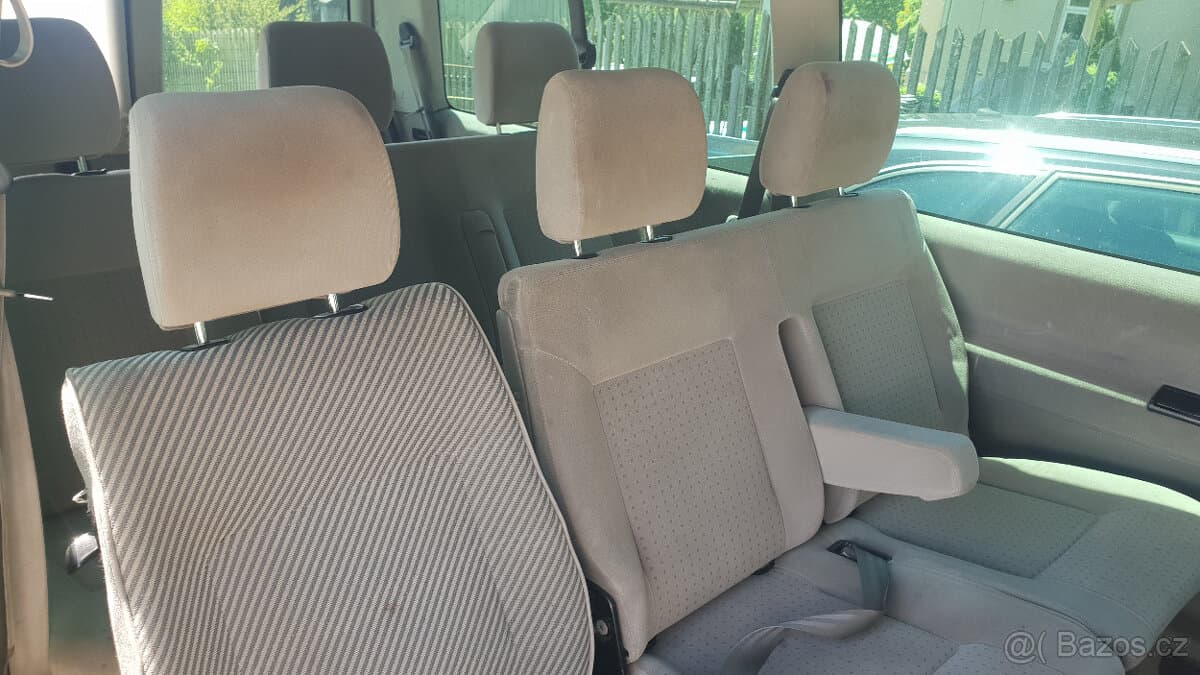 2002 Volkswagen CARAVELLE - 5