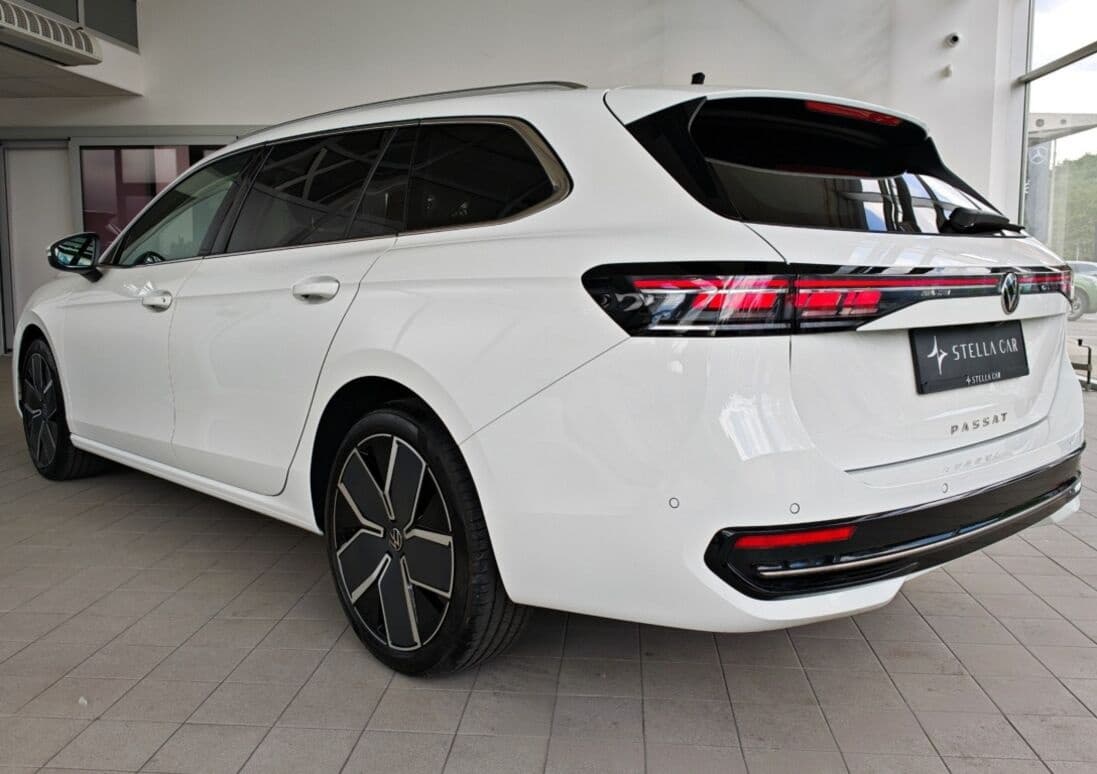 2025 Volkswagen PASSAT - 5