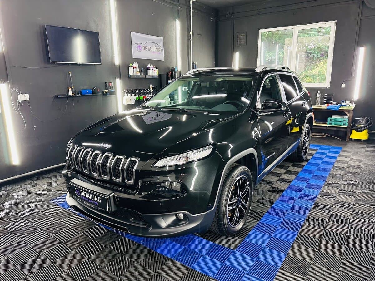 2015 Jeep CHEROKEE - 5