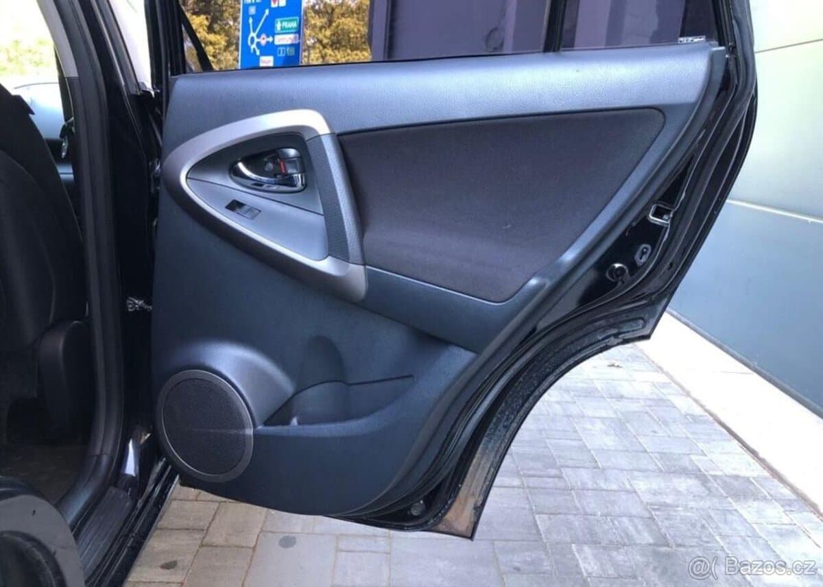 2007 Toyota RAV4 - 5