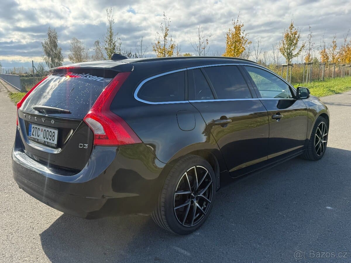 2015 Volvo V60 - 5