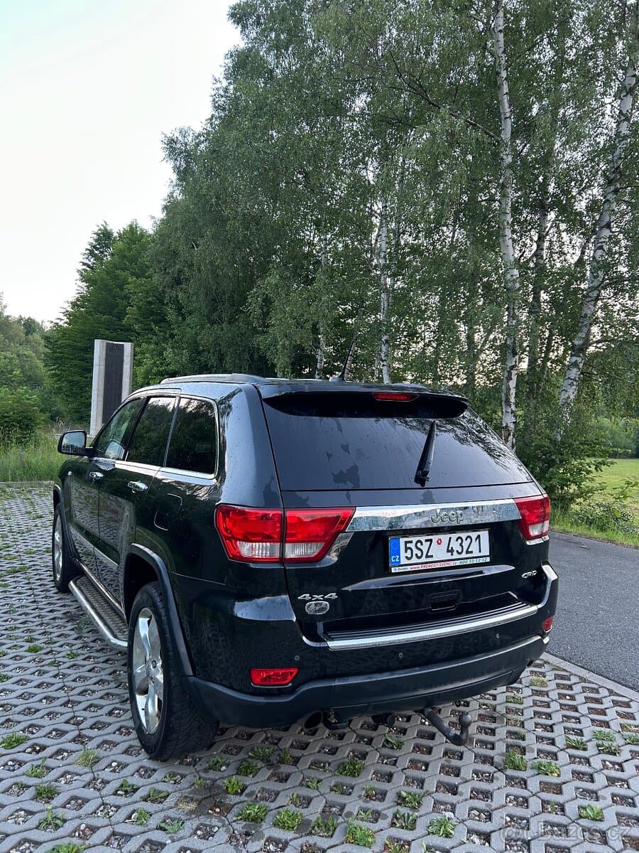 2012 Jeep CHEROKEE - 5
