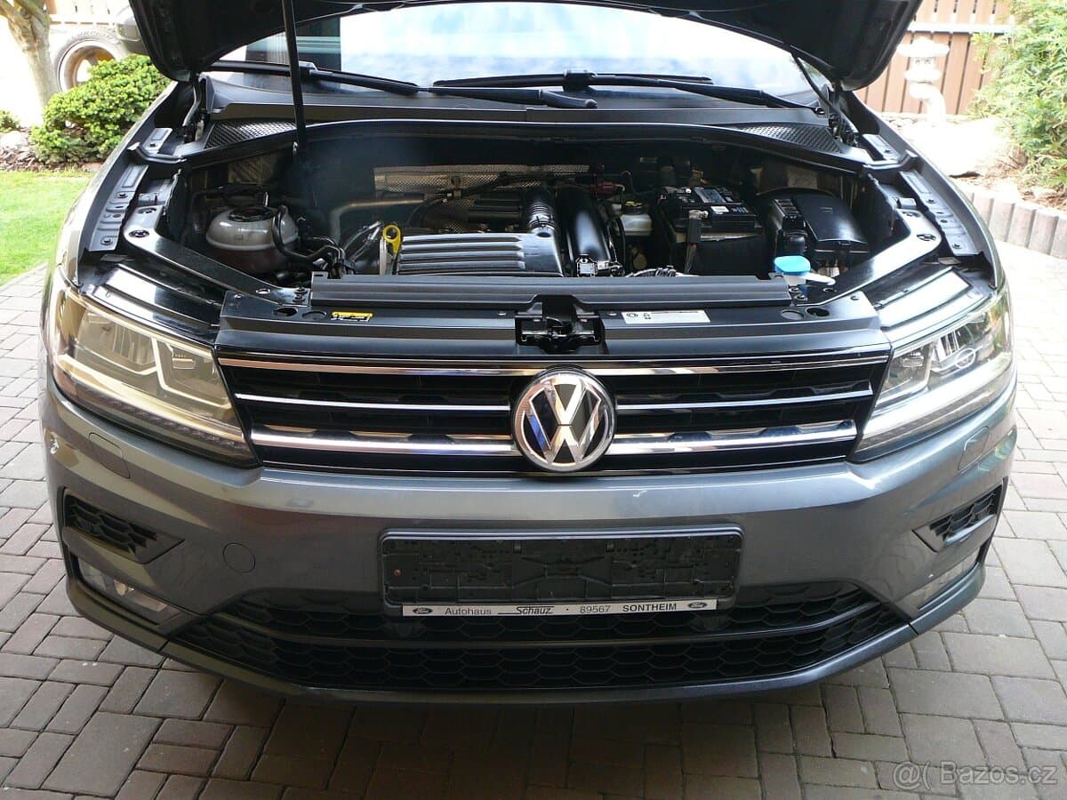 2017 Volkswagen TIGUAN - 5
