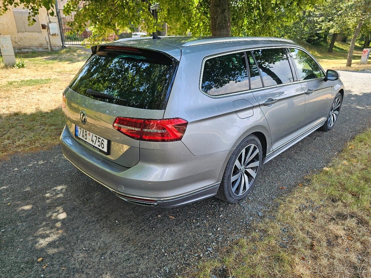 2018 Volkswagen PASSAT - 5