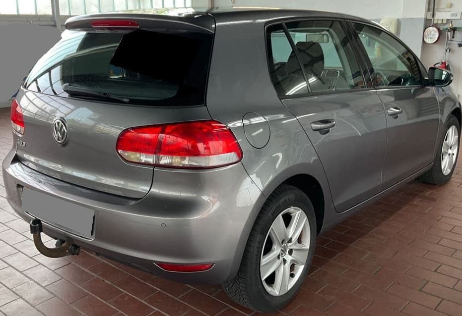 2010 Volkswagen GOLF - 5