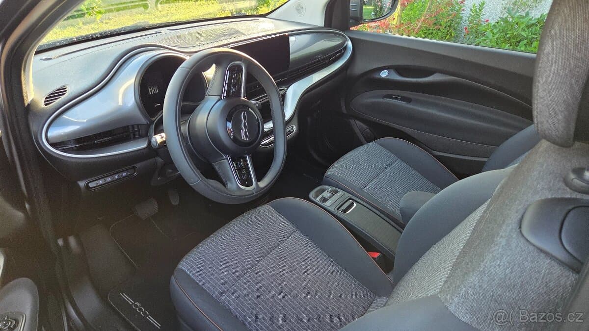 2022 Fiat 500e - 5