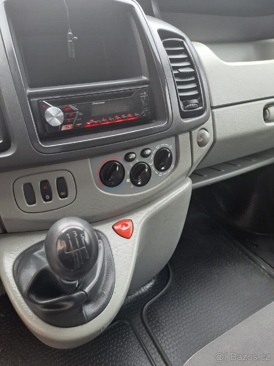 2010 Opel VIVARO - 5
