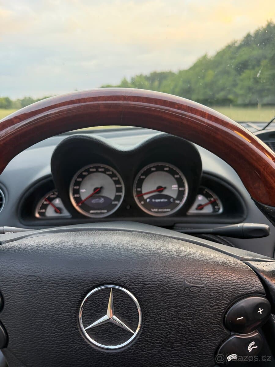 2005 Mercedes-Benz SL - 5