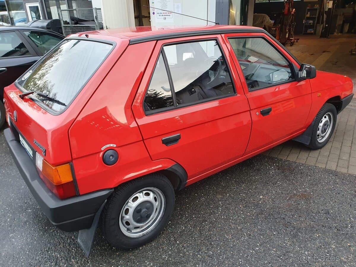 Škoda FAVORIT - 5