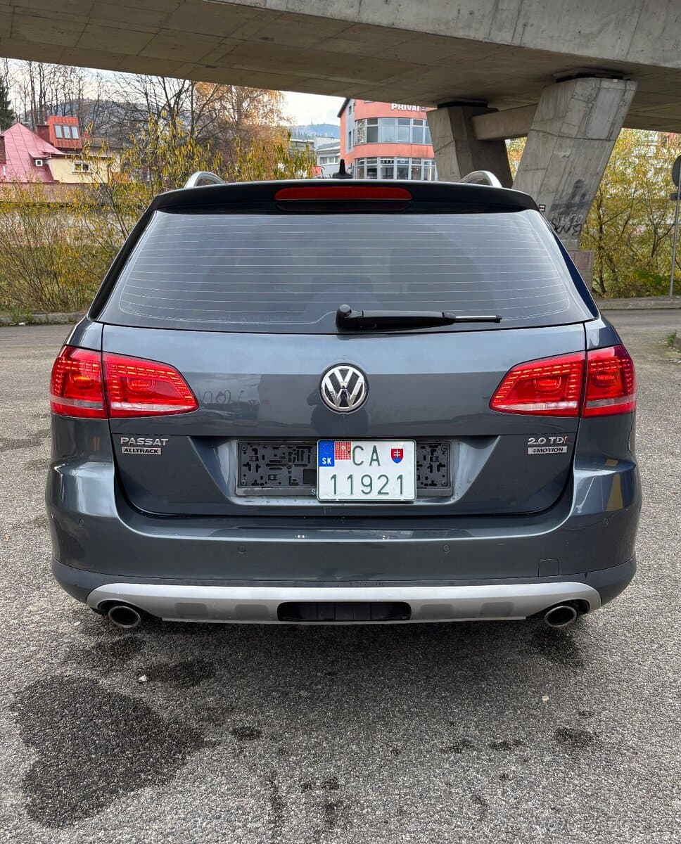 2013 Volkswagen PASSAT - 5
