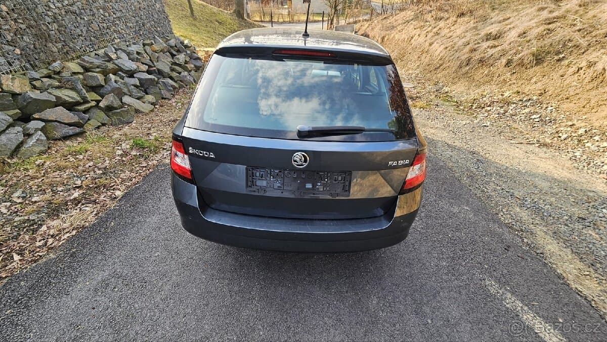 2015 Škoda FABIA - 5