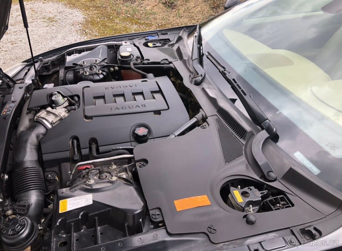2008 Jaguar XK - 5