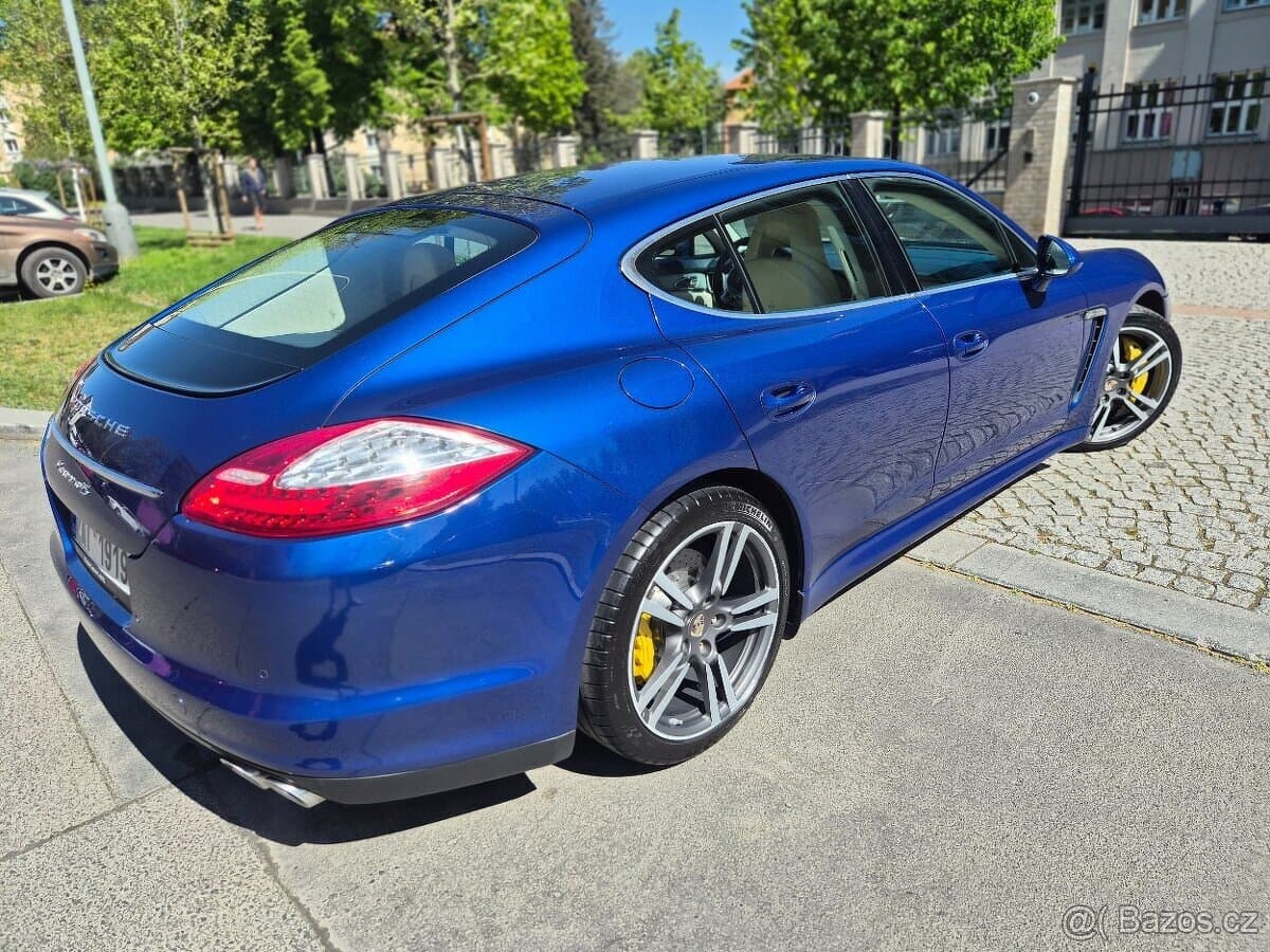 2011 Porsche PANAMERA - 5